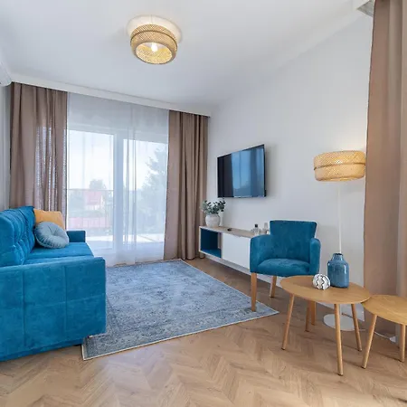 شقة فندقية Stokrotki 3*